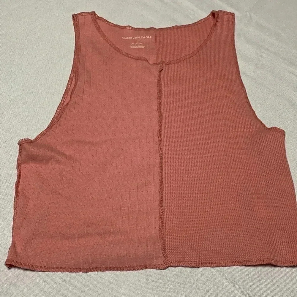 American Eagle size XL, excellent condition.